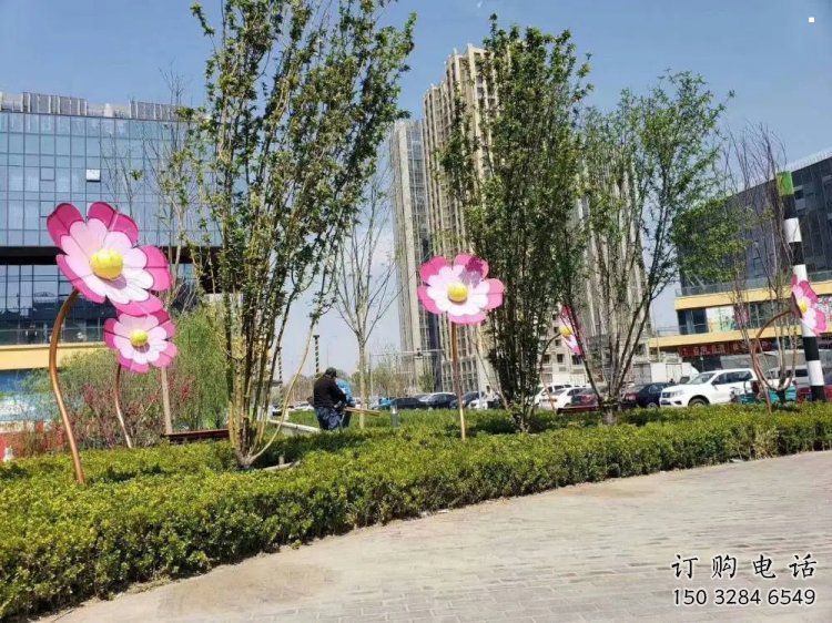 園林金銀花雕塑