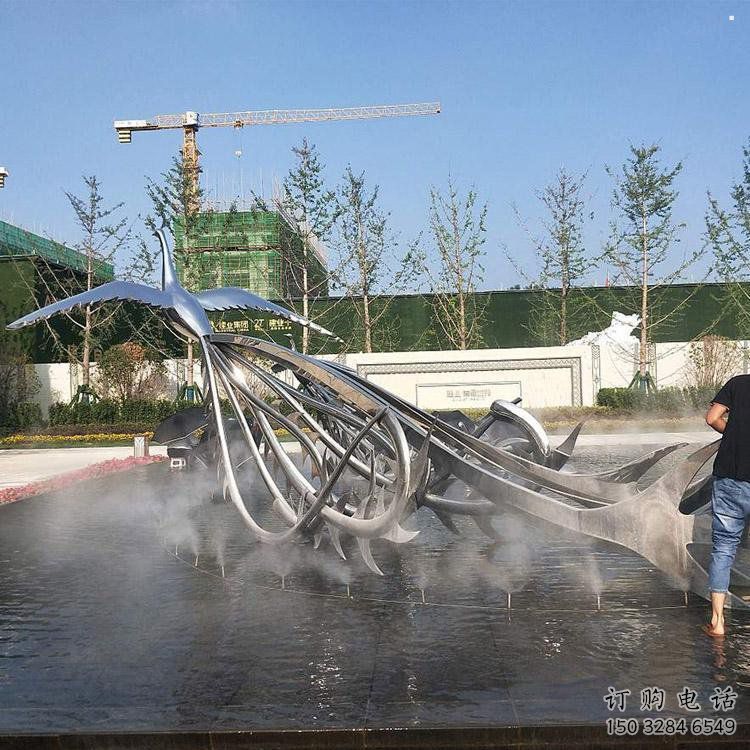 白鋼孔雀雕塑精選，景觀概念，不銹鋼孔雀雕塑廠家