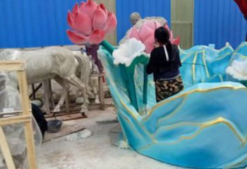 抽象荷花雕塑制造，公園雕塑，彩繪荷花雕塑展品