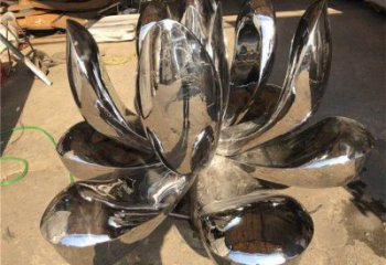 蓮花雕塑制作廠家，公園小品，鏡面蓮花雕塑優(yōu)選