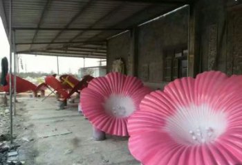 現代喇叭花雕塑