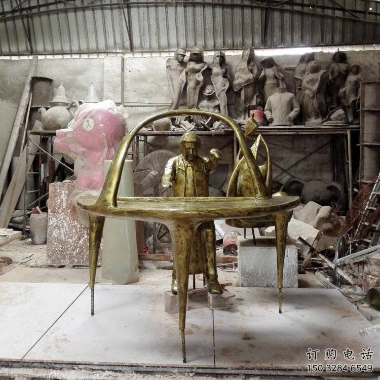 房地產(chǎn)鋼琴雕塑