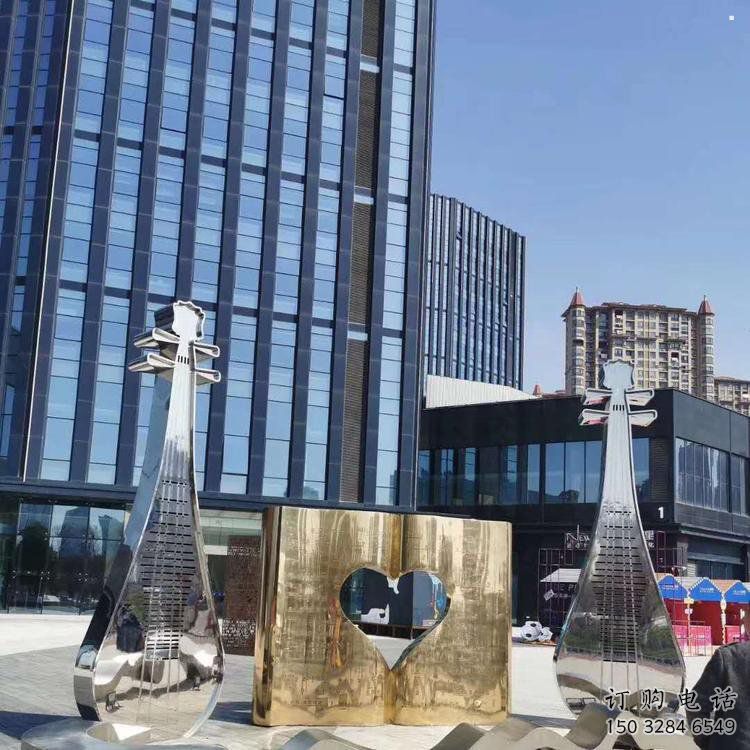 提琴雕塑展品，花園小品，鏡面不銹鋼提琴雕塑優(yōu)選