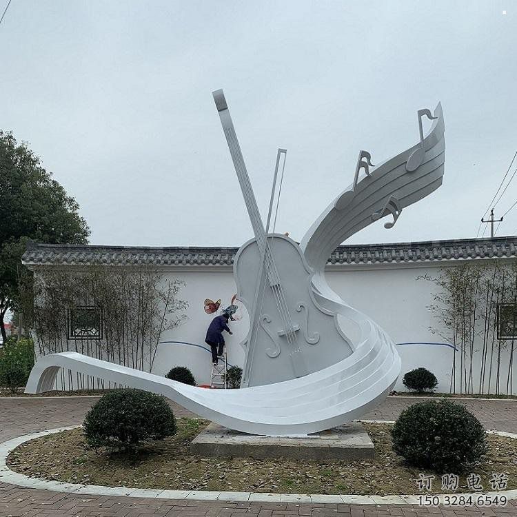 小提琴雕塑訂做，室外軟裝，不銹鋼小提琴雕塑供應