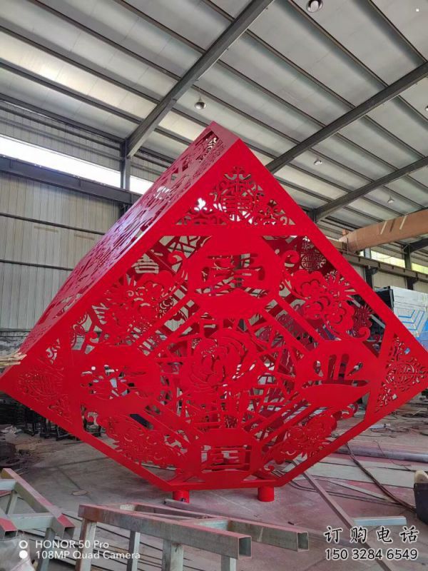 立方體雕塑標準，廣場系列，戶外鏤空立方體雕塑指用