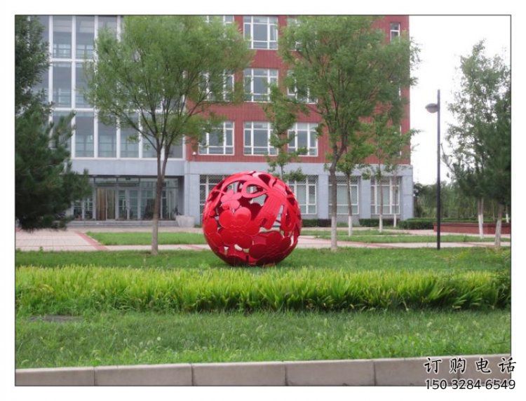 大型花紋球雕塑選用，陸地?cái)[件，不銹鋼花紋球雕塑廠家