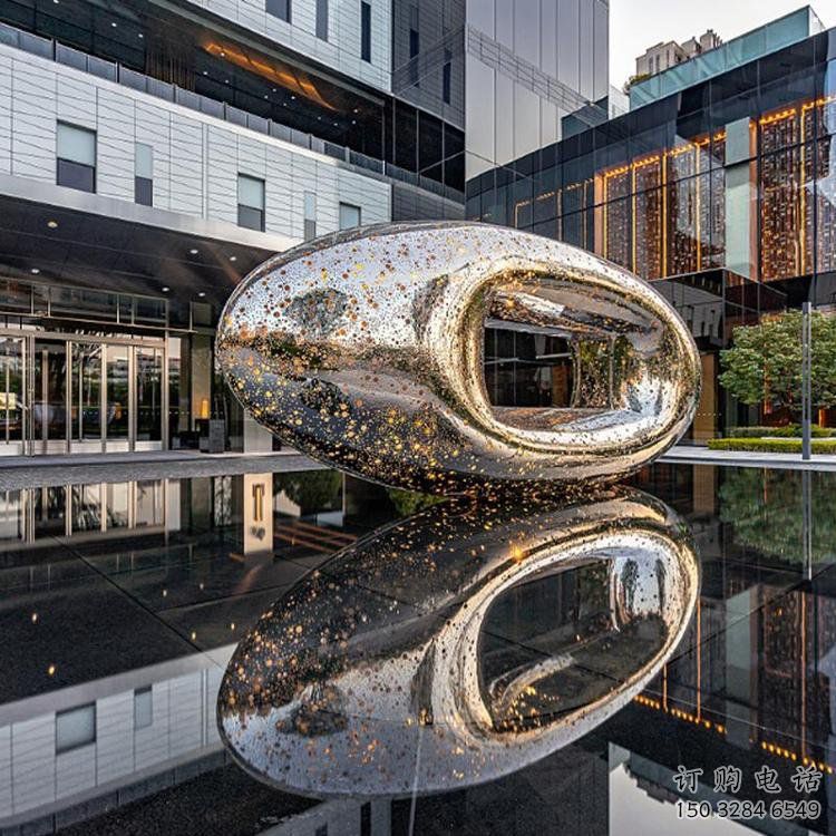 鏤空球雕塑服務商，白鋼構件，抽象異形鏤空球雕塑定價