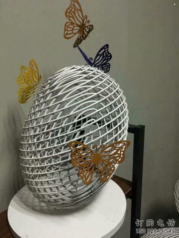 鏤空球雕塑精選，小區(qū)擺件，異形鏤空球雕塑選用