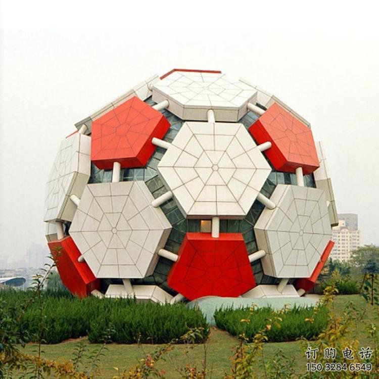 房地產足球雕塑