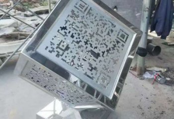 廣場(chǎng)立方體雕塑