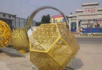 棱面球雕塑標(biāo)準(zhǔn)，景區(qū)案例，不銹鋼鏤空棱面球雕塑常用