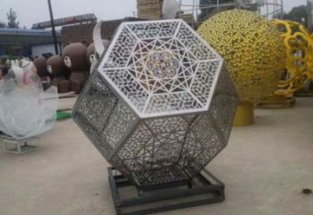 棱面球雕塑精選，景區(qū)雕塑，鏤空棱面球雕塑制作