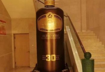 酒瓶雕塑常用，公園小品，玻璃鋼酒瓶雕塑生產商