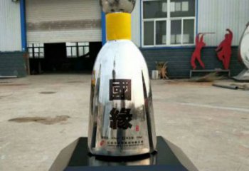 房地產(chǎn)瓶子雕塑