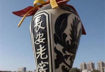 酒瓶雕塑制作廠家，城市雕塑，景觀玻璃鋼酒瓶雕塑專供