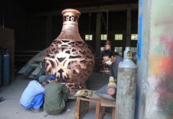 銅花瓶雕塑定做，廣場雕塑，室外銅花瓶雕塑提供
