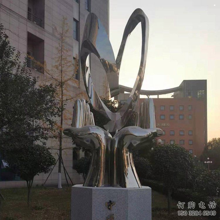 雙手雕塑廠家，水景雕塑，別墅不銹鋼雙手雕塑制作