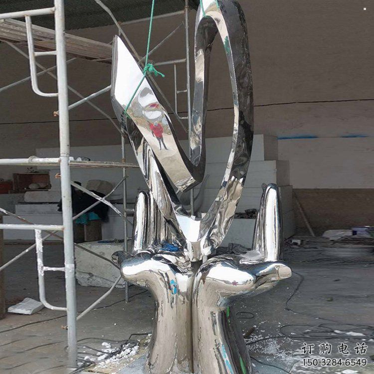 雙手雕塑定做，廣場雕塑，不銹鋼雙手雕塑廠家優(yōu)選