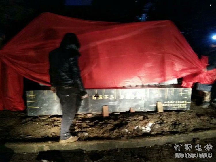 標(biāo)識(shí)竹簡雕塑