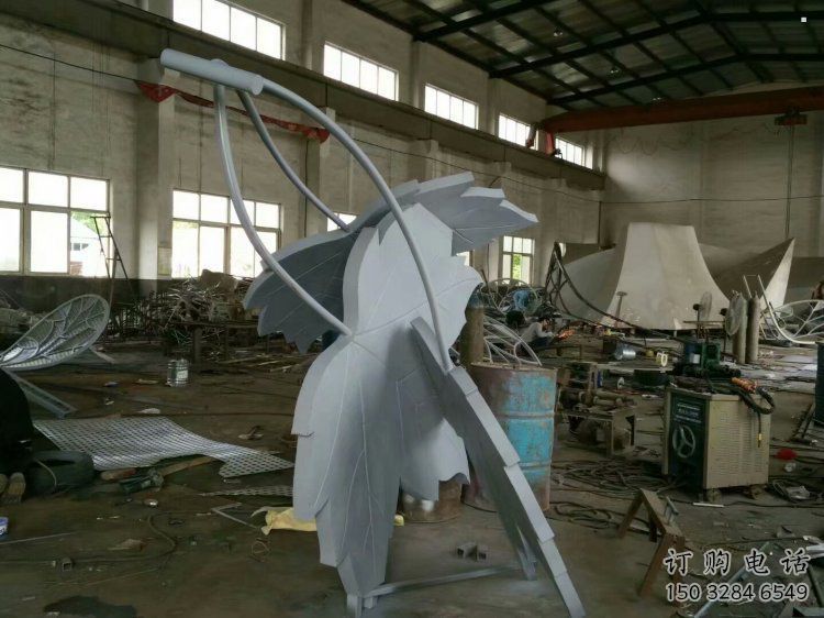 楓葉雕塑生產(chǎn)，景區(qū)案例，景觀不銹鋼楓葉雕塑優(yōu)選
