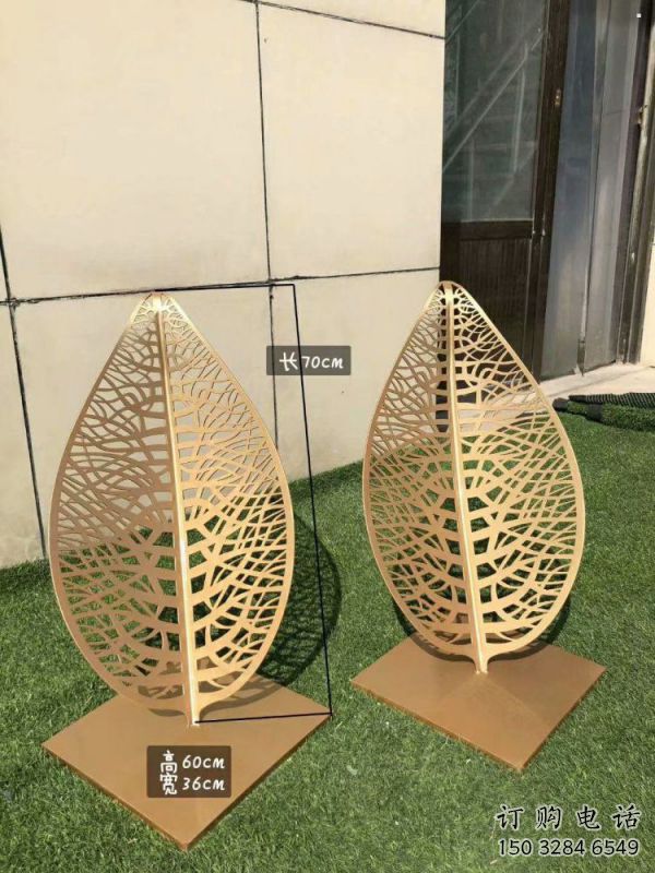 鏤空樹葉雕塑指用，小區(qū)雕塑，廣場鐵藝樹葉雕塑制作