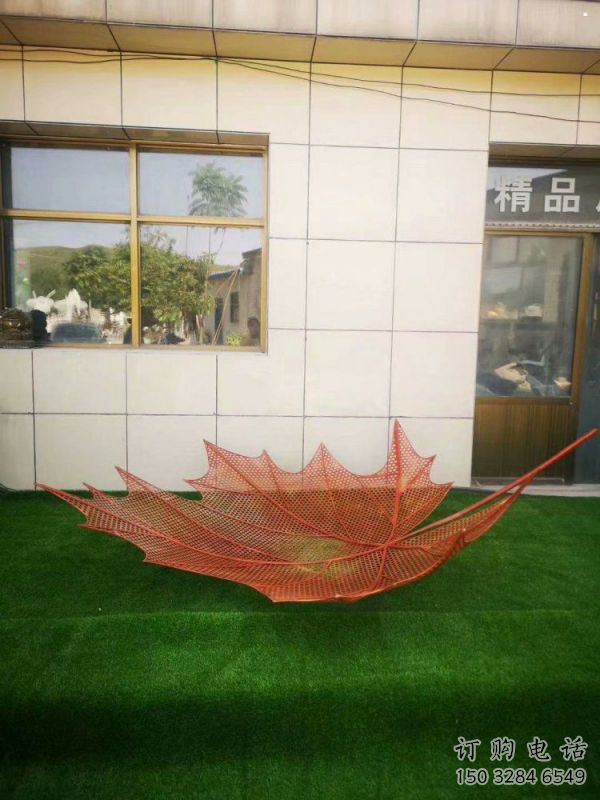 鏤空樹葉雕塑制造，藝術擺件，鐵藝樹葉雕塑訂做廠家
