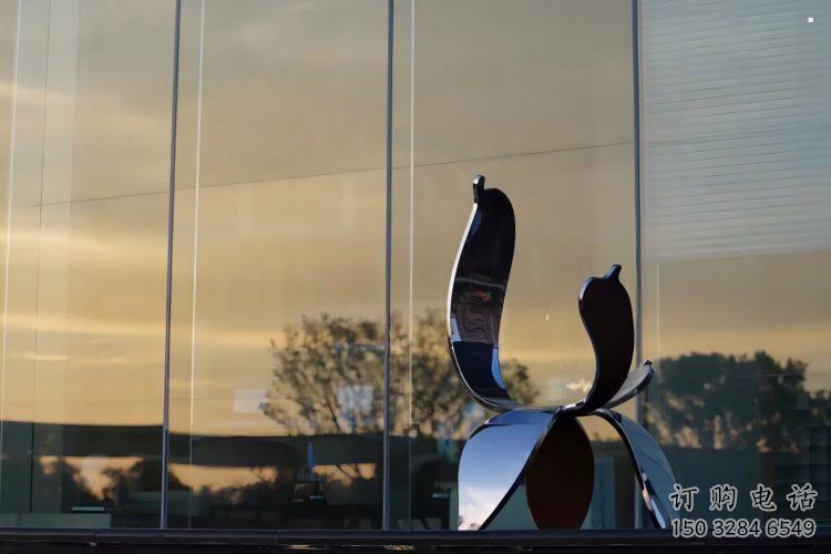 四葉草雕塑生產(chǎn)，鋼管組合，不銹鋼四葉草雕塑展品