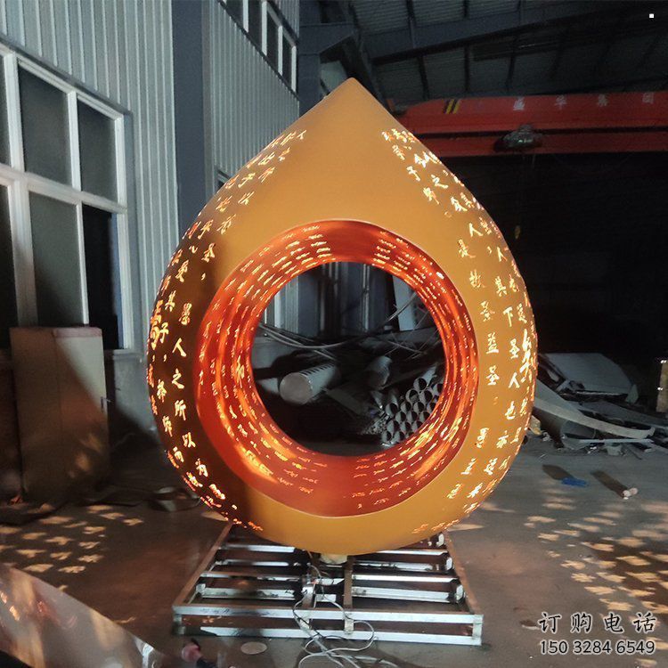 水滴雕塑供給，美陳雕塑，鏤空水滴雕塑廠家