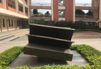 大型疊書雕塑常用，戶外擺放，疊書銅雕塑廠家