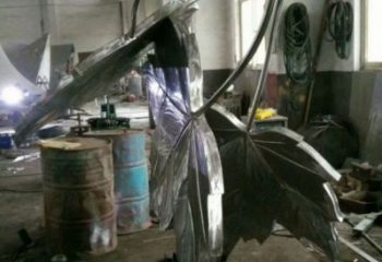 楓葉雕塑指用，景觀雕塑，不銹鋼楓葉雕塑點擊