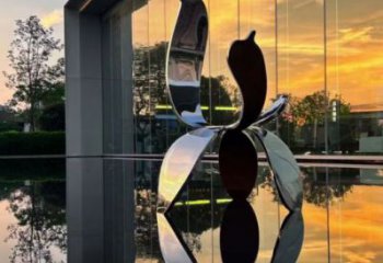 四葉草雕塑服務商，街景小品，不銹鋼四葉草雕塑訂做