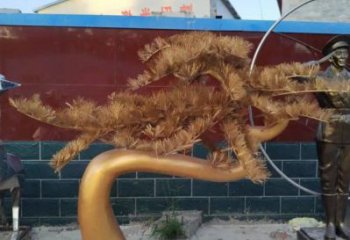 步行街松樹雕塑