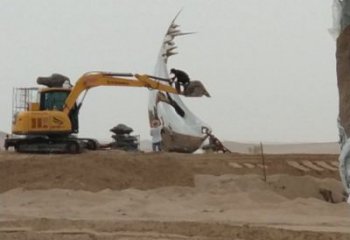 水滴雕塑標(biāo)志供需，透雕系列，鏡面水滴雕塑制造商