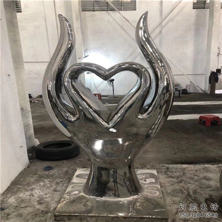 大型心形雕塑常用，戶外擺放，鏡面心形雕塑展示專供