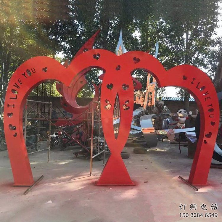 展示雕塑定制，小區雕塑，不銹鋼心心相印雕塑提供