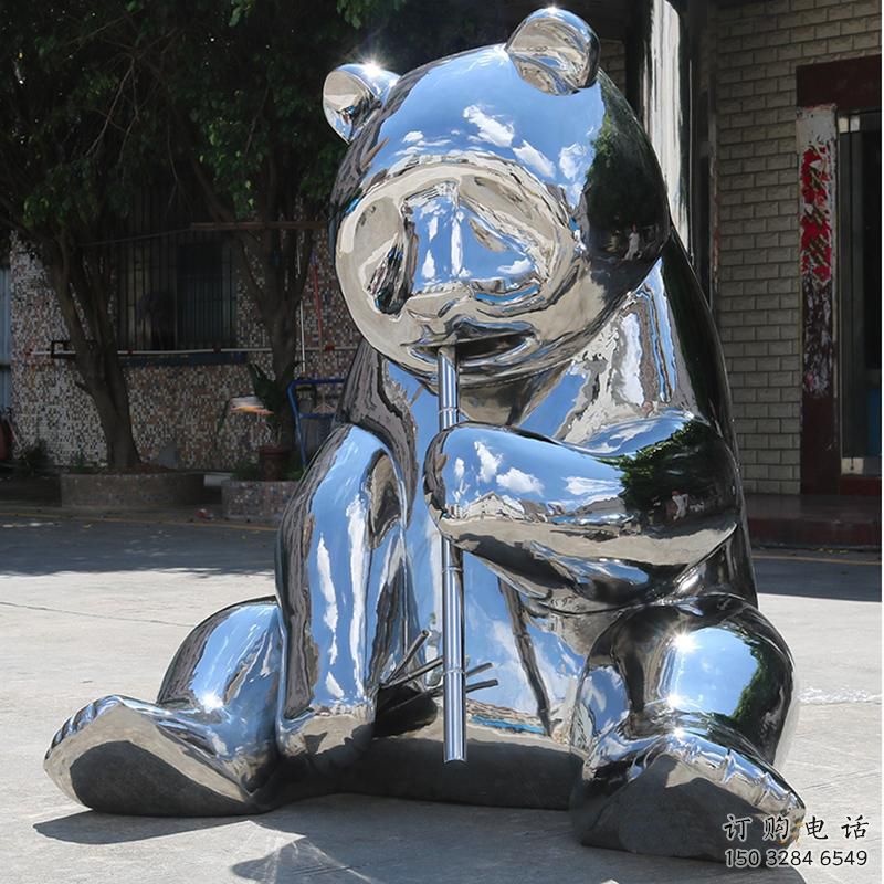 鏡面熊貓雕塑供應，花園小品，不銹鋼熊貓雕塑展品