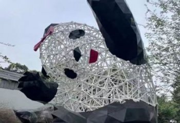 景區熊貓雕塑優選，圓雕體系，鏤空切面熊貓雕塑選定