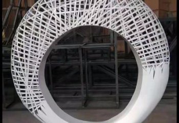 月牙雕塑預(yù)定，城區(qū)小品，民俗鏤空月牙雕塑制造商