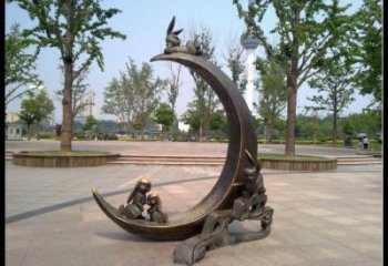 公園月牙雕塑