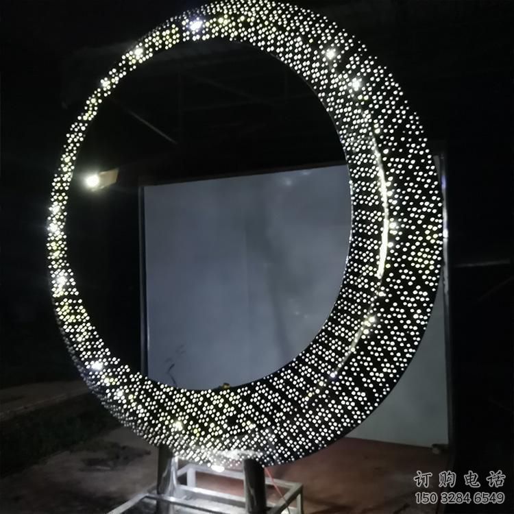 圓環(huán)雕塑定制，小區(qū)雕塑，建筑不銹鋼圓環(huán)雕塑提供