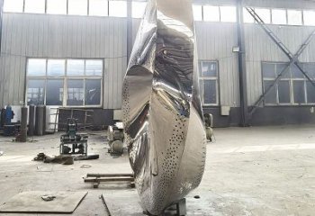 圓環(huán)雕塑優(yōu)價(jià)，鋼管組合，不銹鋼圓環(huán)雕塑特供