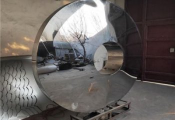 圓鏡雕塑優選，景區案例，抽象不銹鋼圓鏡雕塑選用