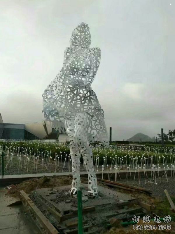 鏤空人物雕塑供需，透雕制作，大型鐵藝人物雕塑公司