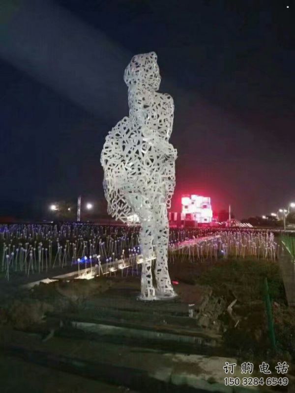 鏤空人物雕塑預定，城區小品，現代鐵藝人物雕塑制造商