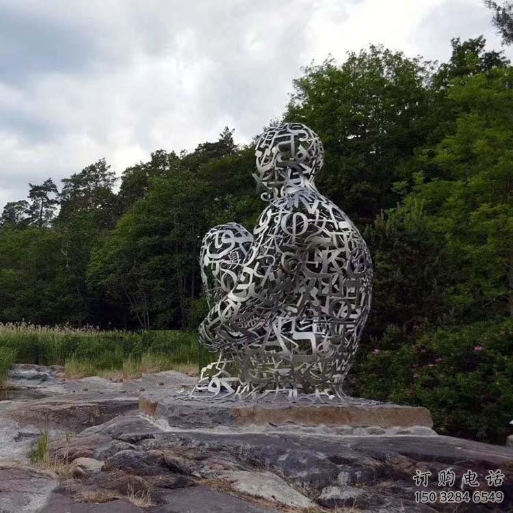 房地產(chǎn)字母雕人物塑，仿古景觀雕塑，噴砂制造