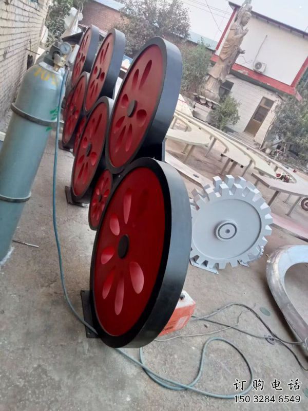 車輪雕塑標(biāo)準(zhǔn)，彩鋼制作，景觀車輪雕塑優(yōu)價(jià)