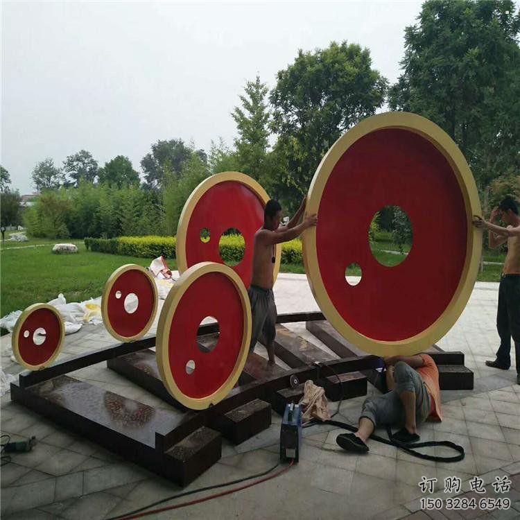 車輪雕塑精品，白鋼構件，別墅車輪雕塑供求