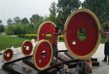 車輪雕塑精品，白鋼構件，別墅車輪雕塑供求