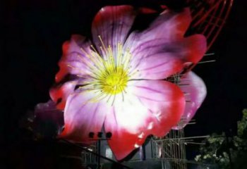 彩繪指環(huán)雕塑