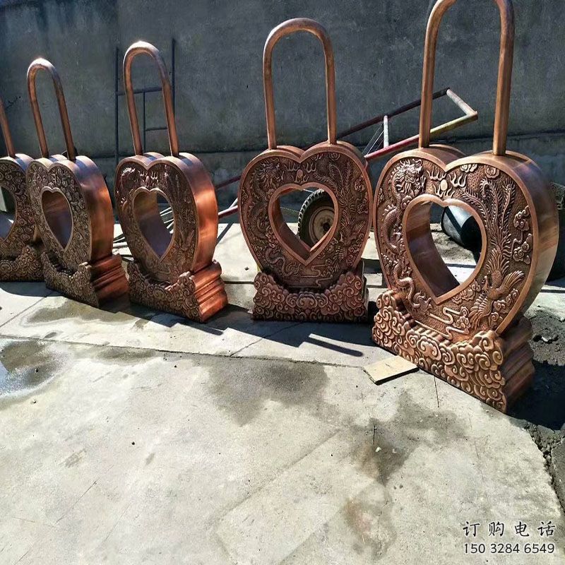 園林鎖子雕塑精選，陸地?cái)[件，公園玻璃鋼鎖子雕塑精品